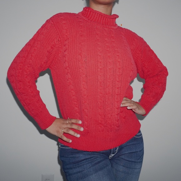 Red turtleneck sweater - Picture 5 of 6